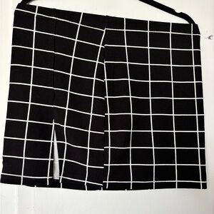 Black and White Grid Pattern Skirt